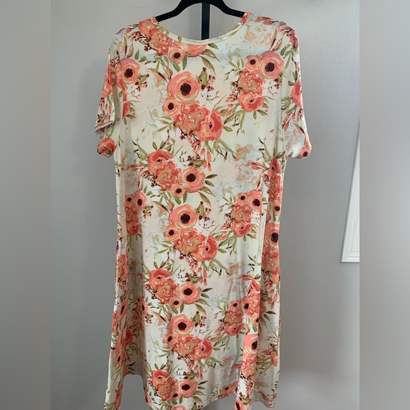 LuLaRoe Floral Short-Sleeve Swing Dress in Coral on Cream - Picture 4 of 16